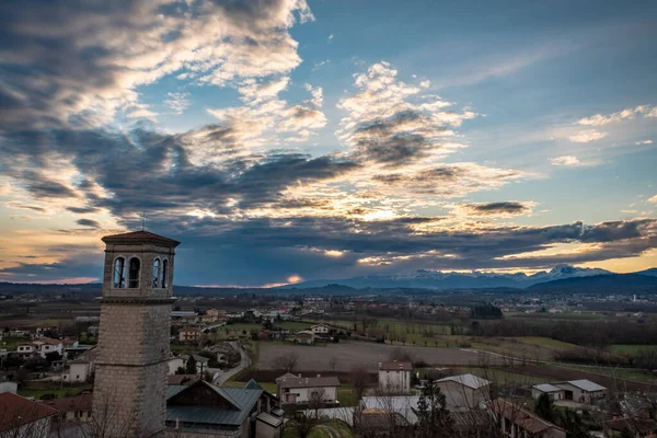 Sol Vai Atrás Das Nuvens Sobre Campo Udine Friuli Venezia — Fotografia de Stock