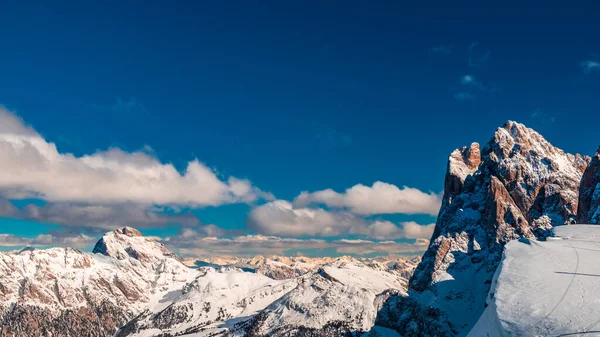 Die Wunderschönen Italienischen Dolomiten Einem Wintertag — Stockfoto