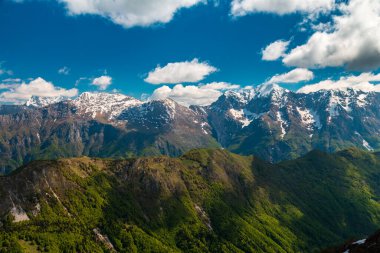 Val di Resia dağlarında güzel bir bahar günü Julian Alps, Friuli-Venezia Giulia, İtalya
