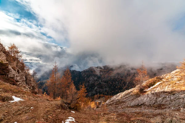 Trekking Oktober Den Bergen Von Forni Sopra Friaul Julisch Venetien — Stockfoto