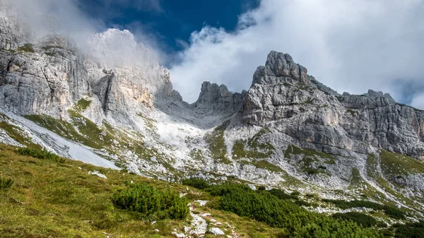 Autumn Coming Mountain Friuli Venezia Giulia Mount Osternig Italy — Stock Photo, Image