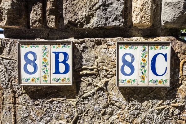 Hausnummern eines italienischen Dorfes — Stockfoto