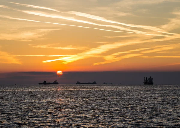 油轮在的里雅斯特湾 — 图库照片