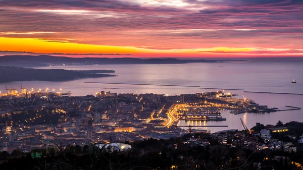 Soirée dans la baie de Trieste — Photo