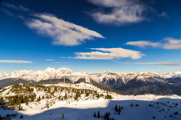 Morgen auf der Skipiste — Stockfoto