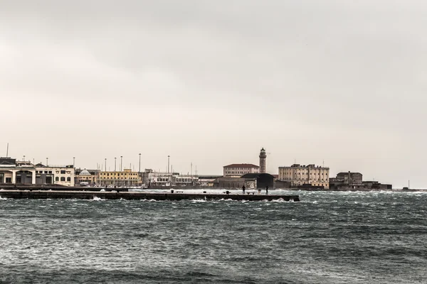 Viento en el muelle de Trieste —  Fotos de Stock