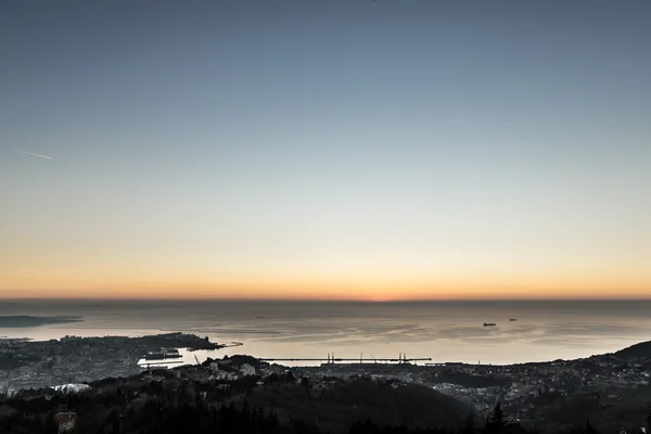 Noite na baía de Trieste — Fotografia de Stock