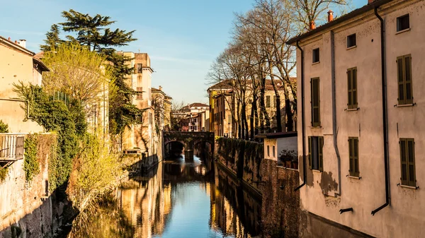 Mantua und sein Kanal — Stockfoto