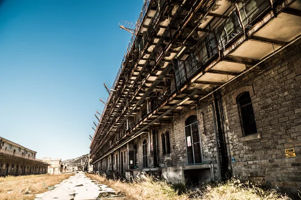 Le antiche strutture del Porto di Trieste — Foto Stock