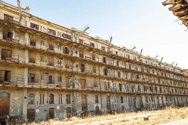 Le antiche strutture del Porto di Trieste — Foto Stock