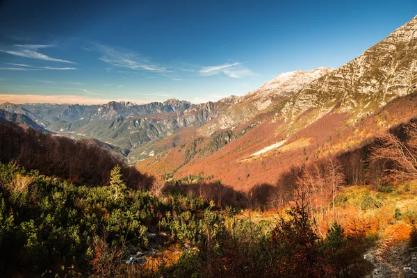 Matin d'automne dans les Alpes — Photo