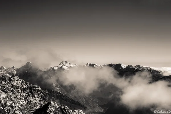 秋天的早晨，在阿尔卑斯山 — 图库照片