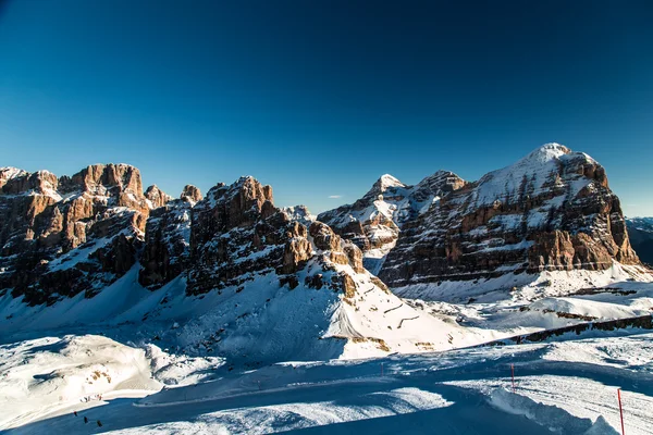 İtalyan Dolomiti kayak sezonu için hazır — Stok fotoğraf