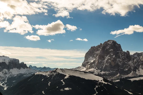 Dolomiti italiano pronto para temporada de esqui — Fotografia de Stock