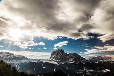 İtalyan Dolomiti kayak sezonu için hazır