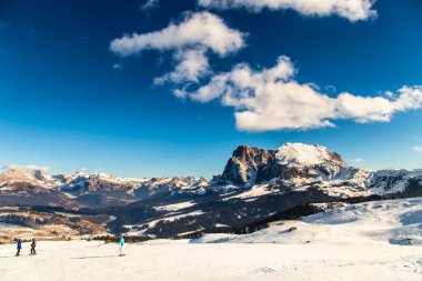 İtalyan Dolomiti kayak sezonu için hazır