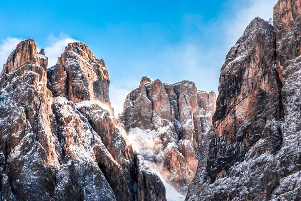 Vent au sommet de la montagne — Photo