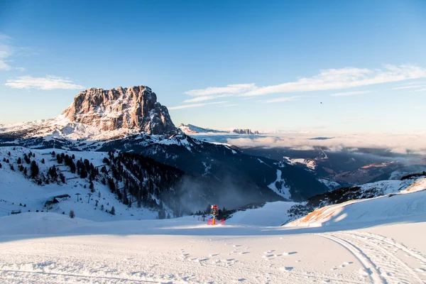 Dolomiti italiano pronto para temporada de esqui — Fotografia de Stock