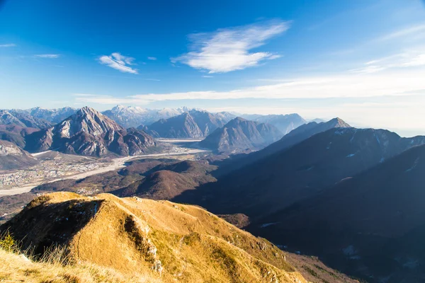 Herfst ochtend in de Alpen — Stockfoto