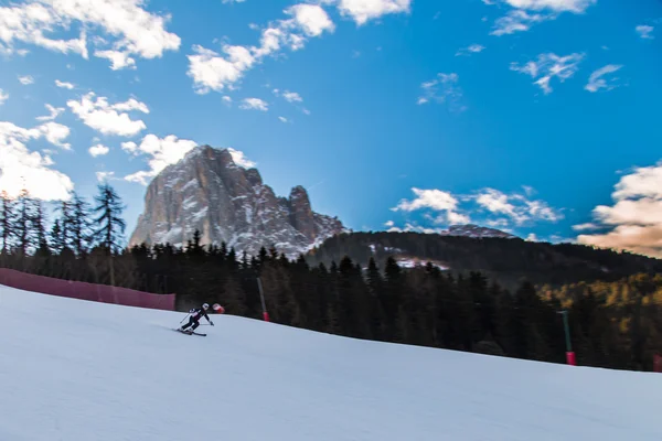 Montaña italiana lista para esquiar — Foto de Stock