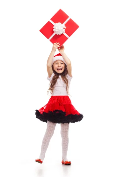 Kind hält Weihnachtsgeschenkbox in der Hand. isoliert im Hintergrund — Stockfoto