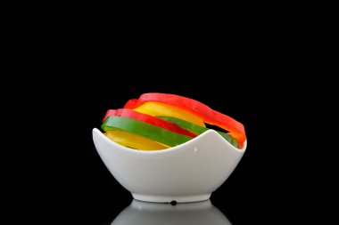 mehrere kırmızı biber ringe