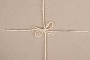 Kraft Çevre Dostane Kağıt Dokusuna İp İpi Bağlandı