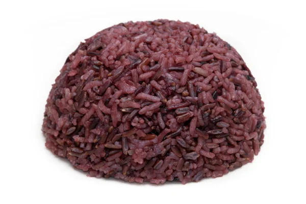 Beyaz arkaplanda pirinç çileği