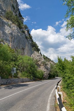 Kırım yolunun dağ manzarası