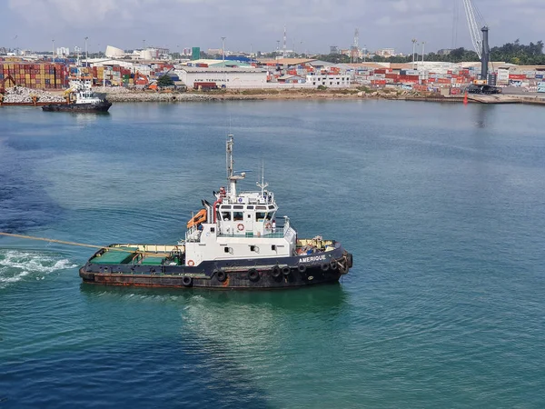 Cotonou Benin Aralık 2020 Tarihinde Cotonou Benin Limanında Römorkör — Stok fotoğraf