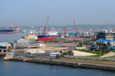 Durban, Güney Afrika Cumhuriyeti - Nisan 05: Durban limanında deniz gemileri 05 Nisan 2018, Durban, Güney Afrika Cumhuriyeti.