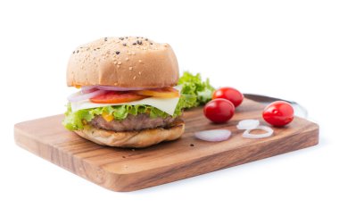 Sığır eti Hamburger, taze sebze ile ev yapımı hamburger 