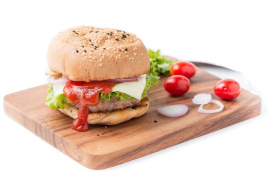 domates soslu biftek Hamburger