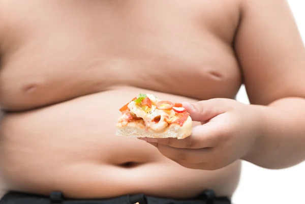 Pizza de mariscos en mano niño gordo obeso — Foto de Stock