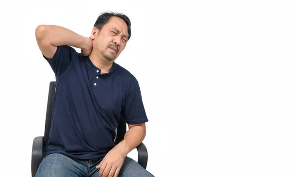 Asijský Muž Trpící Bolestí Krku Izolované Bílém Pozadí Zdravotní Péče — Stock fotografie