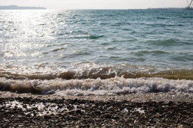 Denizin küçük dalgaları