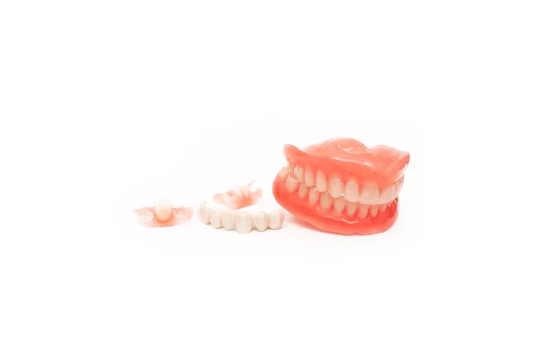 Dentiere Sfondo Bianco Primo Piano Delle Protesi Dentiera Plastica Completamente — Foto Stock