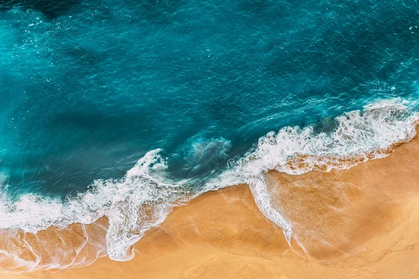 Relajante Escena Aérea Playa Banner Plantilla Vacaciones Verano Olas Surf — Foto de Stock