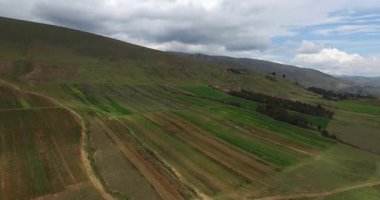 Paccha 'da kültür alanlarında uçmak