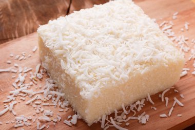 Brezilyalı geleneksel tatlı: tatlı kuskus (tapyoka) puding 