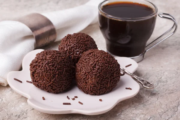 Trufa de chocolate brasileira bonbon brigadeiro — Fotografia de Stock