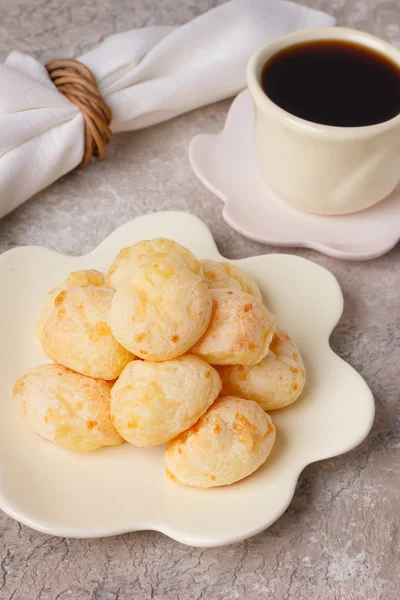 Brazilian snack pao de queijo (cheese bread) — Stock Photo, Image