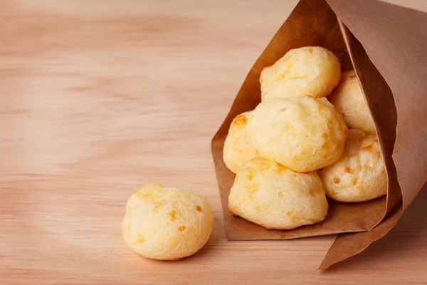 Brazilian snack cheese bread (pao de queijo) — Stock Photo, Image