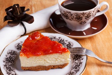 Cheesecake goiabada reçel, kahve ile