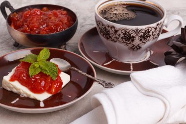 Brezilyalı tatlı Romeo ve Juliet, goiabada reçel guava ve ch