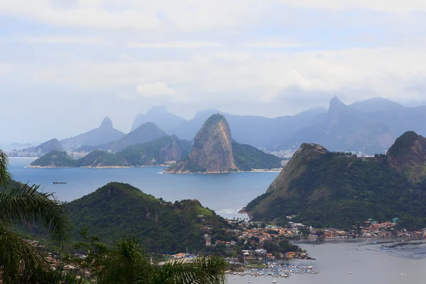 Vista do Rio de Janeiro de Niteroi, Brasil — Fotografia de Stock