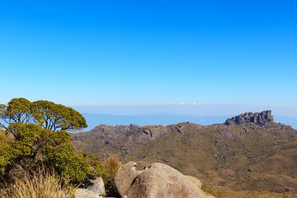 Background mountain landscape peak Prateleiras, Itatiaia, Brazil — Stock Photo, Image