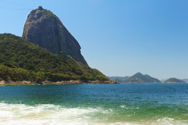 Dağ Sugarloaf deniz kırmızı plaj (Praia Vermelha), Rio de Janei