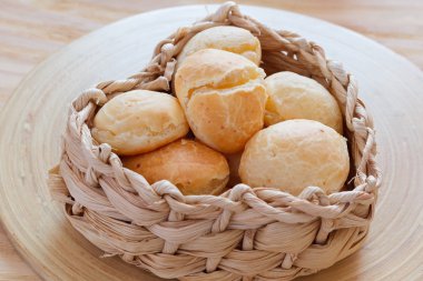 Brezilyalı atıştırmalık Peynirli ekmek (pao de queijo)