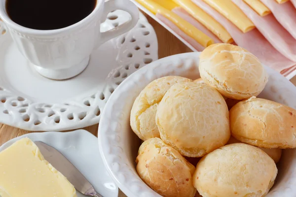 Brazilian snack pao de queijo (cheese bread) — Stock Photo, Image